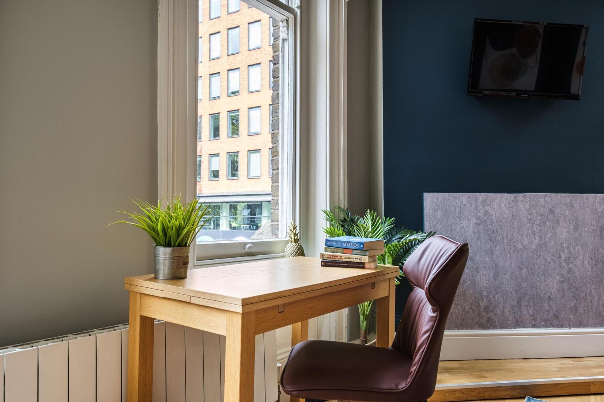 Sunny Corner Apartment In Center Of London Eksteriør billede